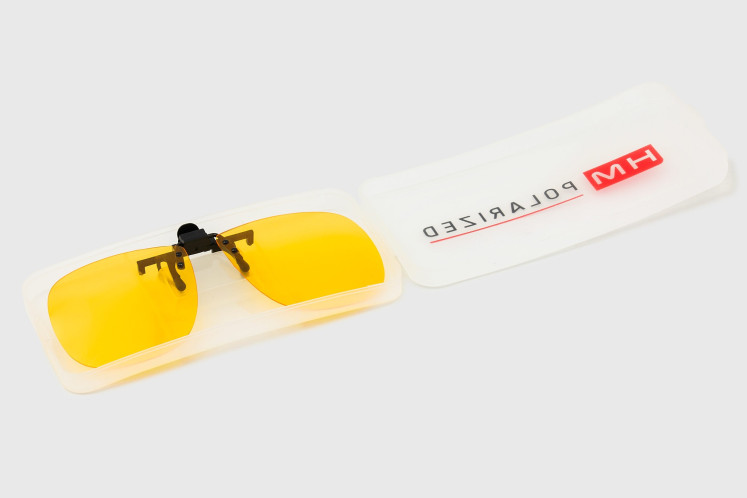 GM Yellow Flip-Up Night Driving Clip – Anti-Glare Lens Solution for Opticians