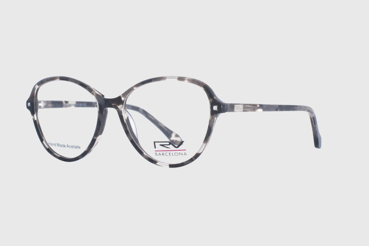 Woman acetate