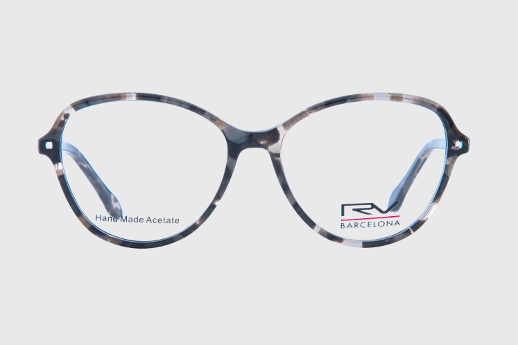 Woman acetate